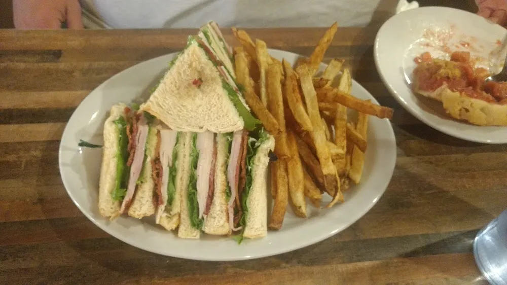 Club Sandwich Plate